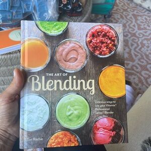 The Art of Blending by Tori Ritchie - Multicolor